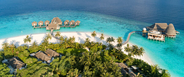 24 Hours in the Maldives