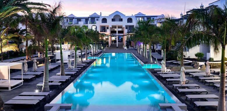 Barcelo teguise beach, main pool