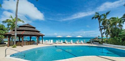Blue Waters, pool