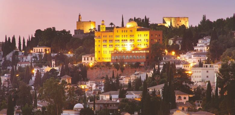 Hotel Alhambra Palace, exterior night