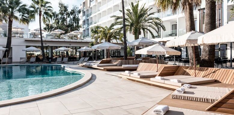 caprice alcudia port, pool area