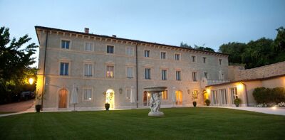 Relais Fra Lorenzo, front of hotel