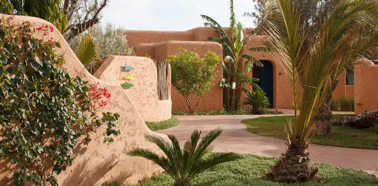 Oasis Lodges, Thumbnail