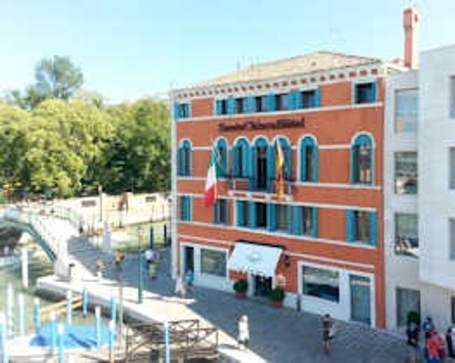 Hotel Santa Chiara, Thumbnail