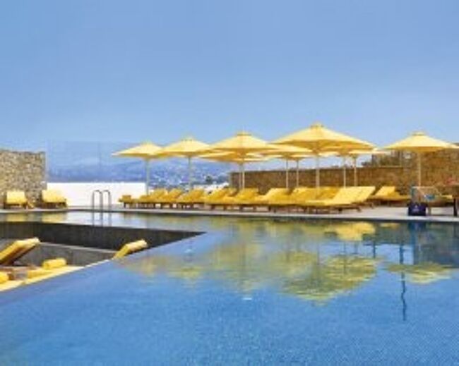 Myconian Korali, pool