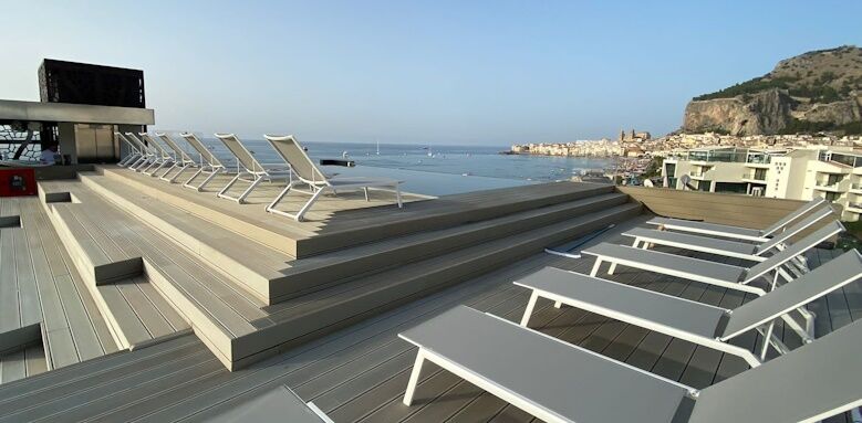 Sunset Hotel, swimming pool and view