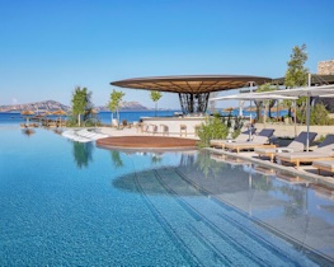 W Costa Navarino
