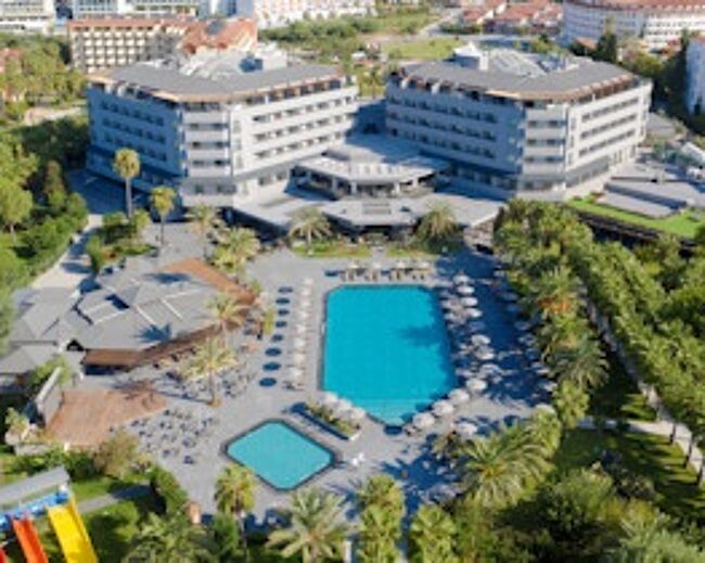 Miramare Beach, Side