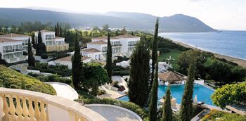Anassa, pool area