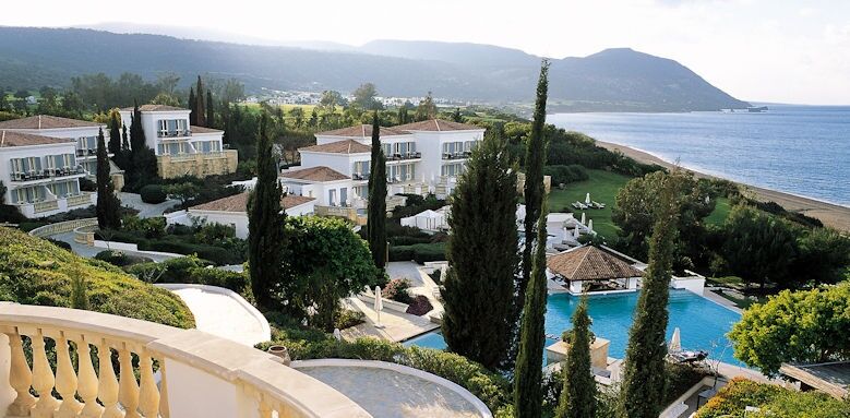Anassa, pool area