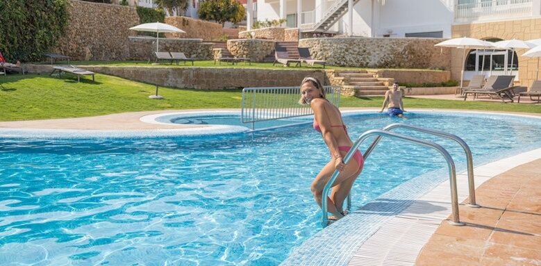 Hotel Port Mahon, pool outside
