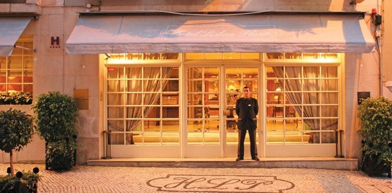 Hotel Lisboa Plaza, main entrance