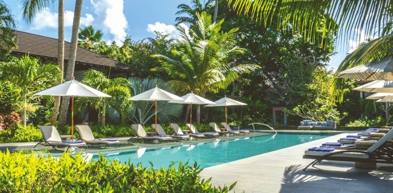 the sandpiper, lap pool