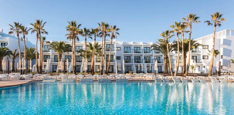 Grand Palladium White Island Resort & Spa, pool and exterior