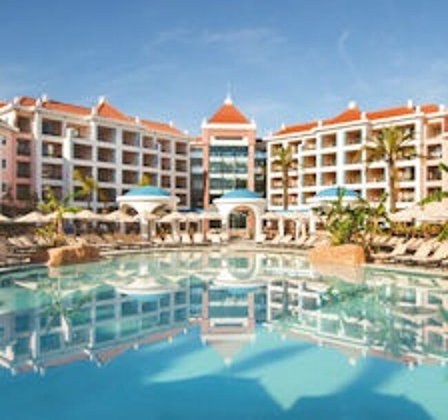 Hilton Vilamoura, pool area