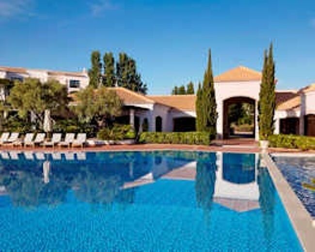 Pine Cliffs Residences