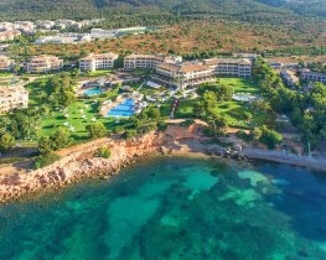 The St. Regis Mardavall Mallorca Resort