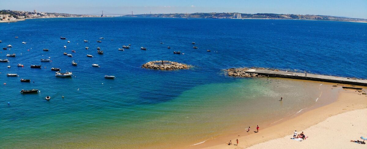 Luxury Paco de Arcos Holidays