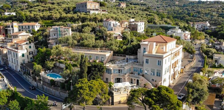 Hotel Miramare, overview