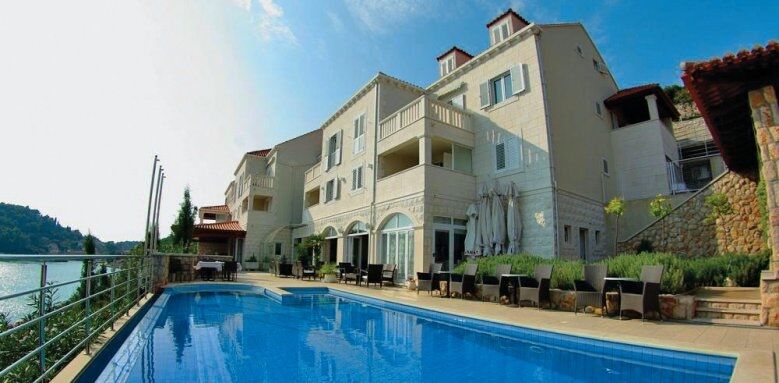 Hotel Bozica, pool & exterior