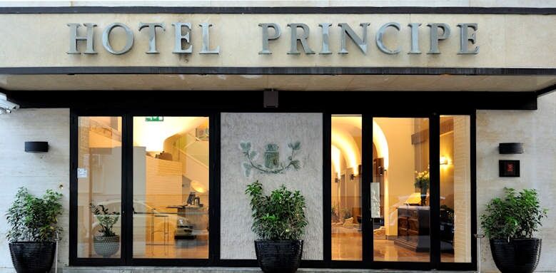 Hotel Principe Di Villafranca, entrance