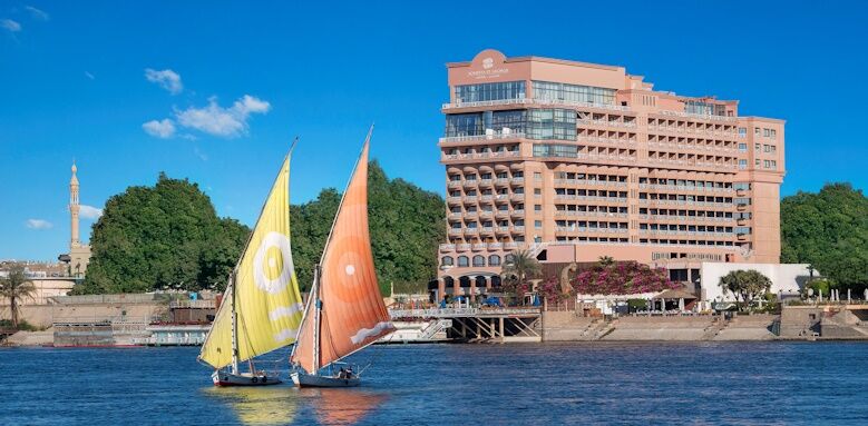 Sonesta St George Hotel, exterior